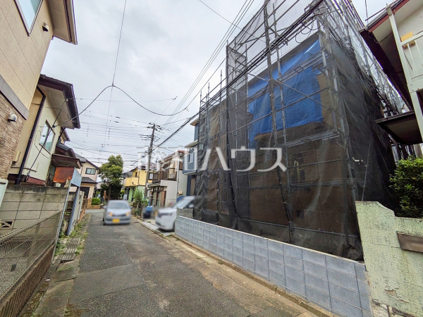接道状況および現場風景 【府中市若松町3丁目】 接道状況および現場風景 【府中市若松町3丁目】