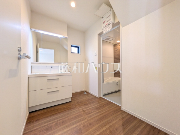 7号棟 洗面室 【小平市小川西町5丁目】 7号棟 洗面室 【小平市小川西町5丁目】