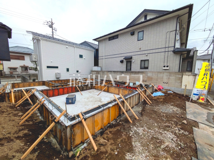 ≪現地外観≫全居室角部屋仕様で2面採光を実現したプラン! 【府中市西原町4丁目】/撮影日2026/08/29