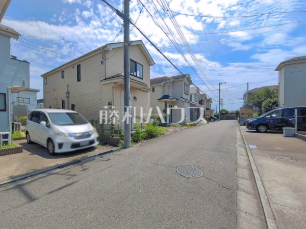 接道状況および現場風景 【東久留米市下里5丁目】 接道状況および現場風景 【東久留米市下里5丁目】