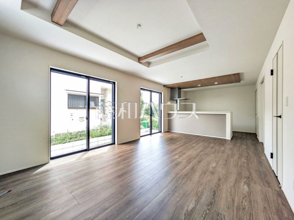 リビング 【新座市道場2丁目】 周辺環境はもちろん、日当たりや設備仕様など、実際に行ってみないと分からないことも多くございます。営業担当がご案内いたしますので、お気軽にお問い合わせください。 リビング 【新座市道場2丁目】 周辺環境はもちろん、日当たりや設備仕様など、実際に行ってみないと分からないことも多くございます。営業担当がご案内いたしますので、お気軽にお問い合わせください。