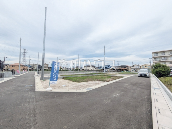 接道状況および現場風景 【志木市中宗岡1丁目】 接道状況および現場風景 【志木市中宗岡1丁目】