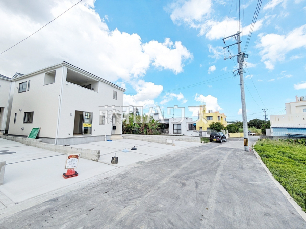 接道状況および現場風景 【南城市玉城字愛地】 接道状況および現場風景 【南城市玉城字愛地】
