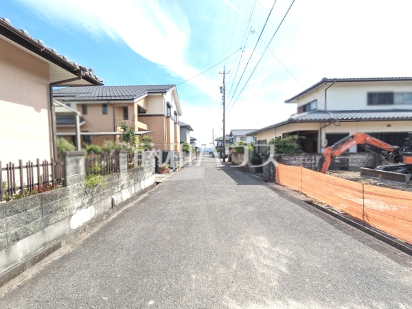 接道状況および現場風景 【春日井市坂下町5丁目】 接道状況および現場風景 【春日井市坂下町5丁目】