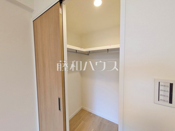ウォークインクローゼット 【オーベル豊田旭が丘壱番館】 ウォークインクローゼット 【オーベル豊田旭が丘壱番館】
