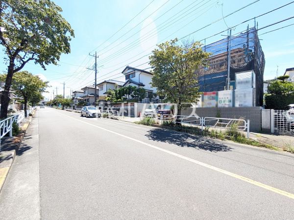 接道状況および現場風景 【八王子市北野台3丁目】 接道状況および現場風景 【八王子市北野台3丁目】
