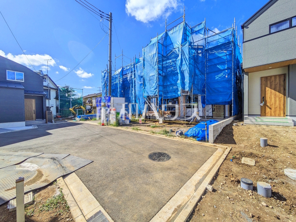 接道状況および現場風景 【多摩市落川】 接道状況および現場風景 【多摩市落川】