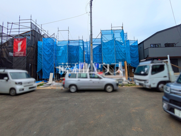 接道状況および現場風景 【多摩市落川】 接道状況および現場風景 【多摩市落川】