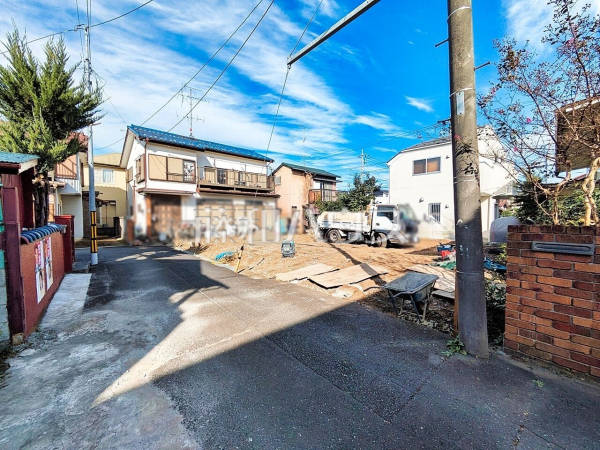 接道状況および現場風景 【東久留米市前沢2丁目】 平日のご案内も可能です。まずはお気軽にお問合せ下さいませ。 接道状況および現場風景 【東久留米市前沢2丁目】 平日のご案内も可能です。まずはお気軽にお問合せ下さいませ。