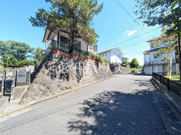 接道状況および現場風景 【八王子市北野台4丁目】 接道状況および現場風景 【八王子市北野台4丁目】