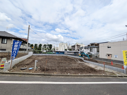 ≪現地外観≫周辺は落ち着いた雰囲気の住宅地です。小さなお子様がいるご家庭も安心です。 【府中市小柳町2丁目】/撮影日2026/08/15