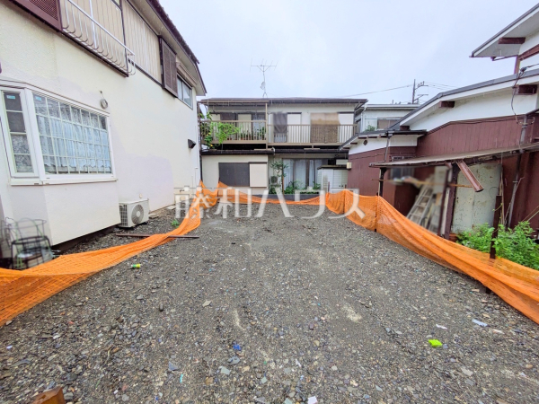 ≪現地外観≫建築条件はございませんので、ライフスタイルに合わせた自由なマイホームづくりが可能です。【府中市是政6丁目】 ≪現地外観≫建築条件はございませんので、ライフスタイルに合わせた自由なマイホームづくりが可能です。【府中市是政6丁目】