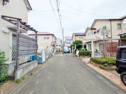 接道状況および現場風景 【調布市菊野台3丁目】/撮影日2026/08/30