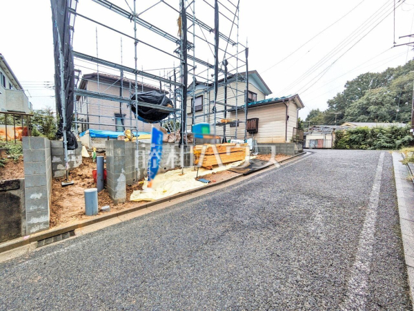 接道状況および現場風景 【八王子市散田町4丁目】 接道状況および現場風景 【八王子市散田町4丁目】