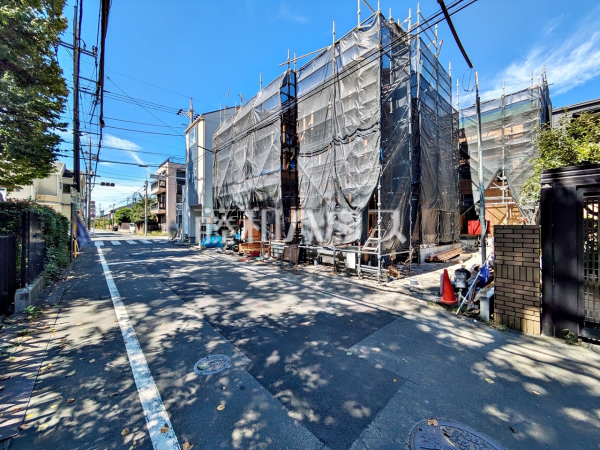 接道状況および現場風景 【小金井市緑町3丁目】 接道状況および現場風景 【小金井市緑町3丁目】