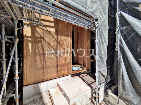1号棟 玄関 【小金井市緑町3丁目】 1号棟 玄関 【小金井市緑町3丁目】
