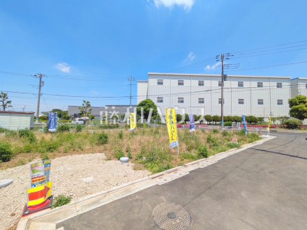 ≪現地外観≫南側が開けているため、お日様の日差しもサンサンと降り注ぎます。 【府中市南町6丁目】/撮影日2026/05/16