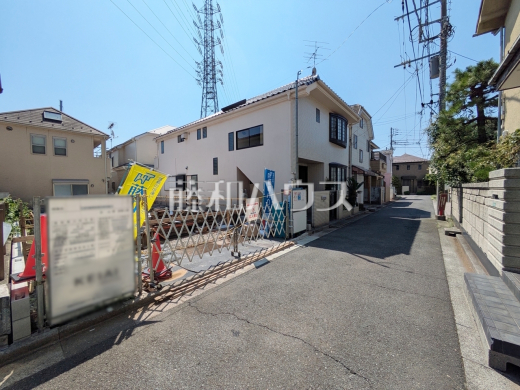 接道状況および現場風景 【練馬区南大泉4丁目】