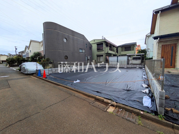接道状況および現場風景 【府中市北山町4丁目】 接道状況および現場風景 【府中市北山町4丁目】