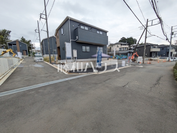 接道状況および現場風景 【八王子市長房町】 接道状況および現場風景 【八王子市長房町】