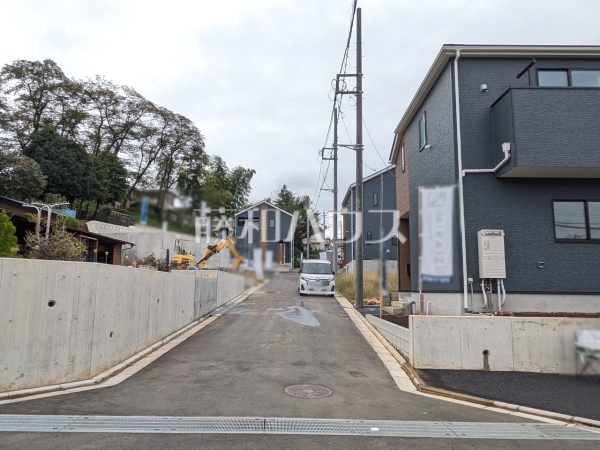 接道状況および現場風景 【八王子市長房町】 接道状況および現場風景 【八王子市長房町】