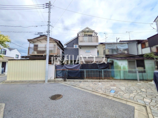 ≪接道状況および現場風景≫ 西側4.5mに接道 【府中市日新町3丁目】 ≪接道状況および現場風景≫ 西側4.5mに接道 【府中市日新町3丁目】