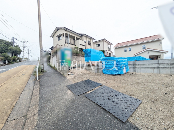 接道状況および現場風景 【福岡市西区野方6丁目】 接道状況および現場風景 【福岡市西区野方6丁目】