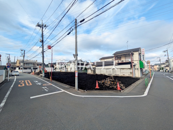 接道状況および現場風景 【練馬区西大泉5丁目】 接道状況および現場風景 【練馬区西大泉5丁目】