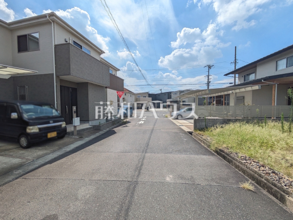 接道状況および現場風景 【春日井市堀ノ内町4丁目】 接道状況および現場風景 【春日井市堀ノ内町4丁目】