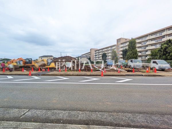 接道状況および現場風景 【東村山市多摩湖町1丁目】 接道状況および現場風景 【東村山市多摩湖町1丁目】