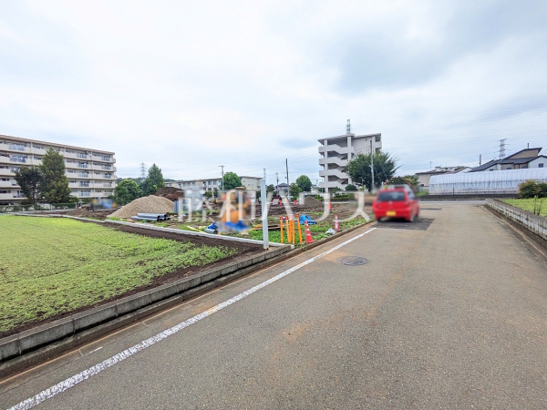 接道状況および現場風景 【東村山市多摩湖町1丁目】 接道状況および現場風景 【東村山市多摩湖町1丁目】