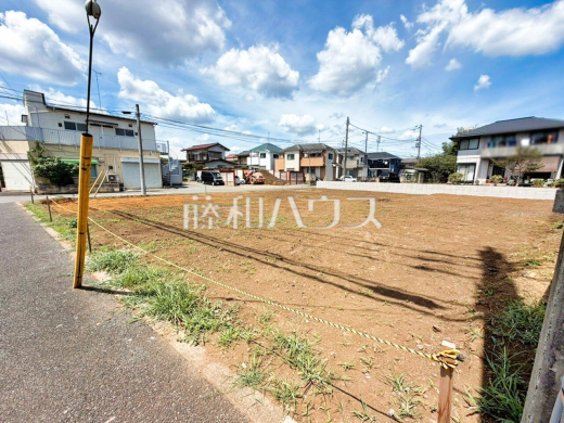 現場風景【東久留米市下里3丁目】 見学はしたいけど、なかなか時間が取れない・・・そんな方に出勤前や仕事終わりにマイホームを見学できるサポートをいたします。
