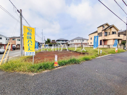 現場風景【東久留米市下里3丁目】 建物のプレゼンをさせていただきますので、実際の完成イメージを思い描いていただくことができます。お気軽にお問合せ下さい。 /撮影日2026/09/11