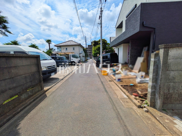 接道状況および現場風景 【杉並区西荻南1丁目】 接道状況および現場風景 【杉並区西荻南1丁目】
