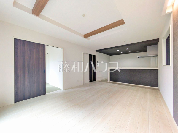 リビング 【新座市野火止8丁目】 リビング 【新座市野火止8丁目】