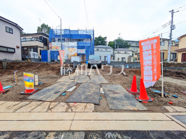 2号棟 現地写真(敷地入口付近) 【富士見市諏訪2丁目】 2号棟 現地写真(敷地入口付近) 【富士見市諏訪2丁目】