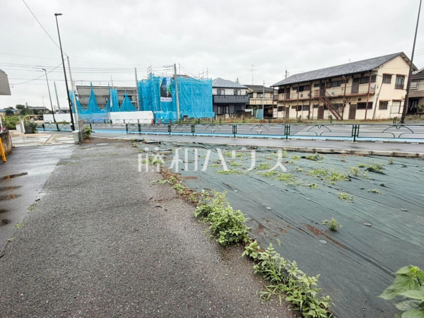 接道状況および現場風景 【清瀬市中清戸1丁目】 接道状況および現場風景 【清瀬市中清戸1丁目】