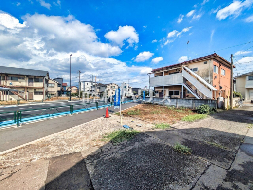 接道状況および現場風景 【清瀬市中清戸1丁目】 建物のプレゼンをさせていただきますので、実際の完成イメージを思い描いていただくことができます。お気軽にお問合せ下さい。
