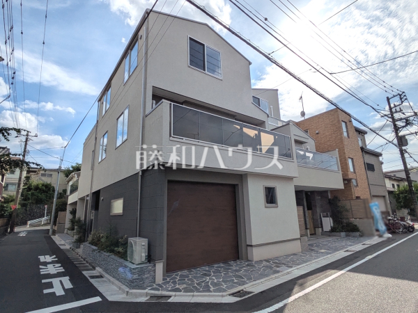 現場風景 【世田谷区宮坂1丁目】 現場風景 【世田谷区宮坂1丁目】