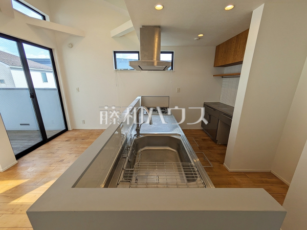 キッチンカウンター 【稲城市平尾1丁目】 キッチンカウンター 【稲城市平尾1丁目】