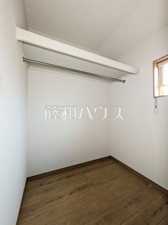 ウォークインクローゼット 【東大和市清水6丁目】 ウォークインクローゼット 【東大和市清水6丁目】