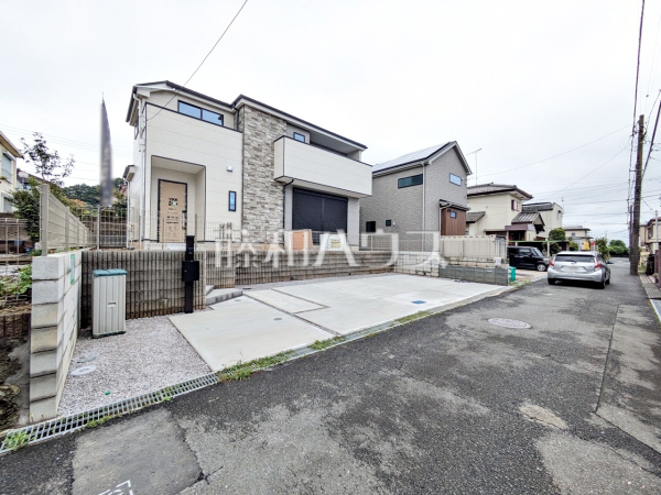 接道状況および現場風景 【八王子市絹ケ丘3丁目】 接道状況および現場風景 【八王子市絹ケ丘3丁目】