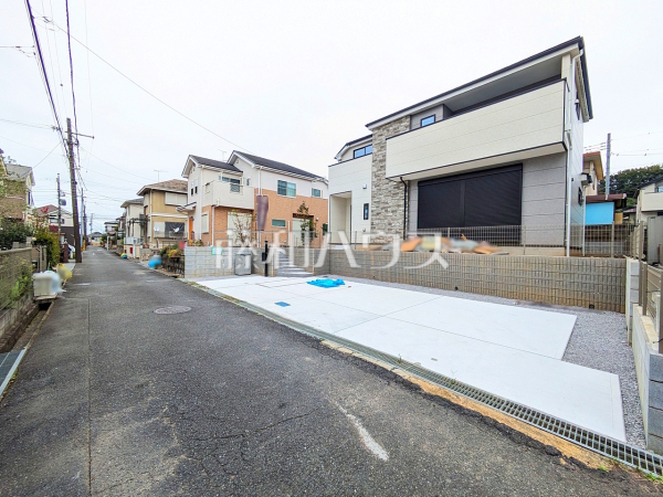 接道状況および現場風景 【八王子市絹ケ丘3丁目】 接道状況および現場風景 【八王子市絹ケ丘3丁目】
