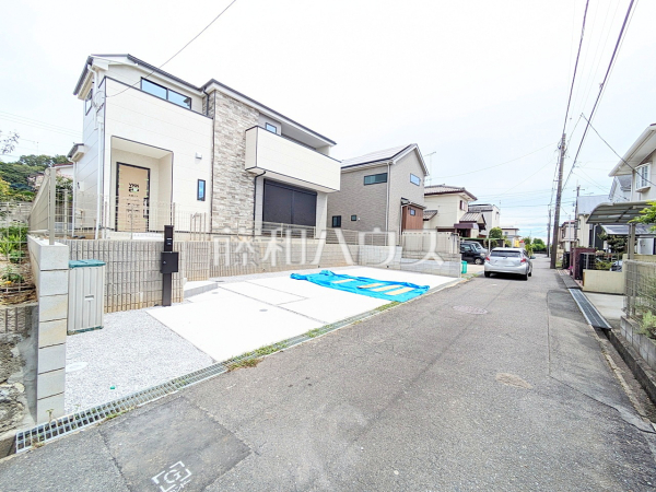 接道状況および現場風景 【八王子市絹ケ丘3丁目】 接道状況および現場風景 【八王子市絹ケ丘3丁目】