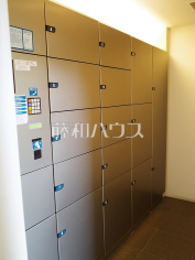 宅配ボックス 【デライトシティサンライトコート】荷物の受け取り時間を気にせず外出できる宅配ボックス付き!
宅配ボックス 【デライトシティサンライトコート】荷物の受け取り時間を気にせず外出できる宅配ボックス付き!