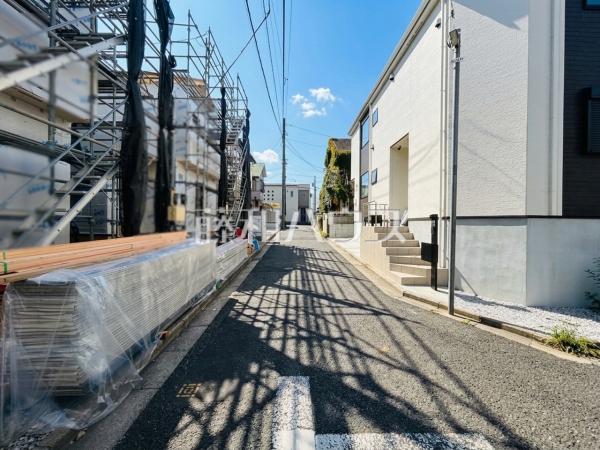 接道状況および現場風景 【練馬区大泉学園町6丁目】 接道状況および現場風景 【練馬区大泉学園町6丁目】