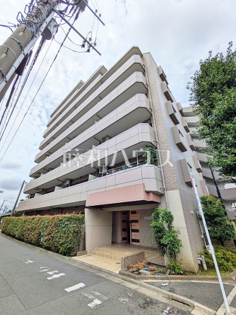 ≪現地外観≫物件の事、諸費用の事など、小さな疑問もお気軽にご連絡・ご相談下さい。 【エクセラージュ府中白糸台 】 ≪現地外観≫物件の事、諸費用の事など、小さな疑問もお気軽にご連絡・ご相談下さい。 【エクセラージュ府中白糸台 】