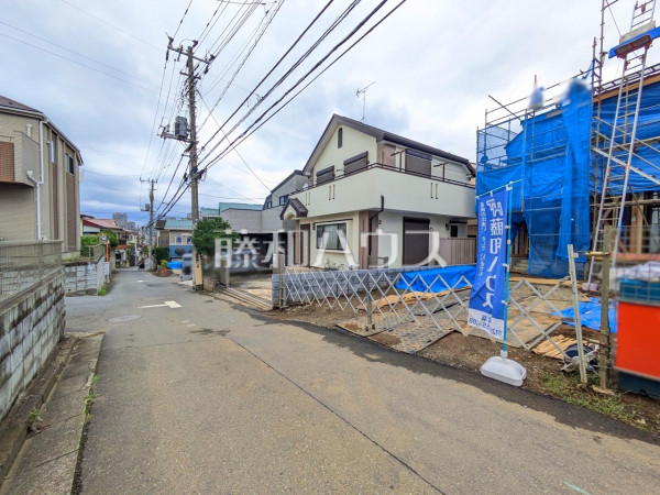 接道状況および現場風景 【富士見市上沢3丁目】 接道状況および現場風景 【富士見市上沢3丁目】