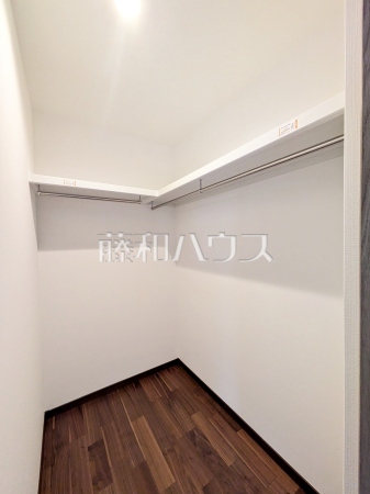 ウォークインクローゼット 【八王子市上壱分方町】 ウォークインクローゼット 【八王子市上壱分方町】