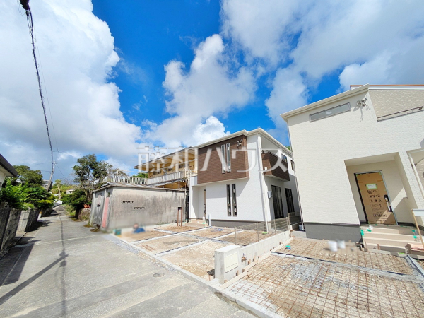 1号棟 接道状況および現場風景 【南城市大里字稲嶺】 1号棟 接道状況および現場風景 【南城市大里字稲嶺】